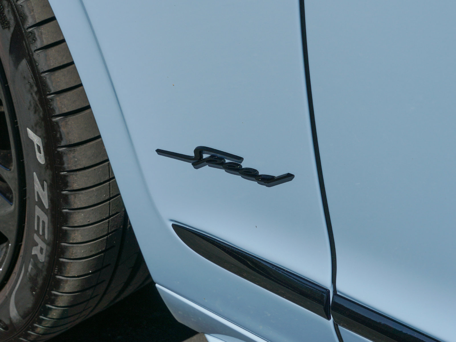 New 2025 Bentley Flying Spur Plug-In Hybrid AWD/4WD image 24
