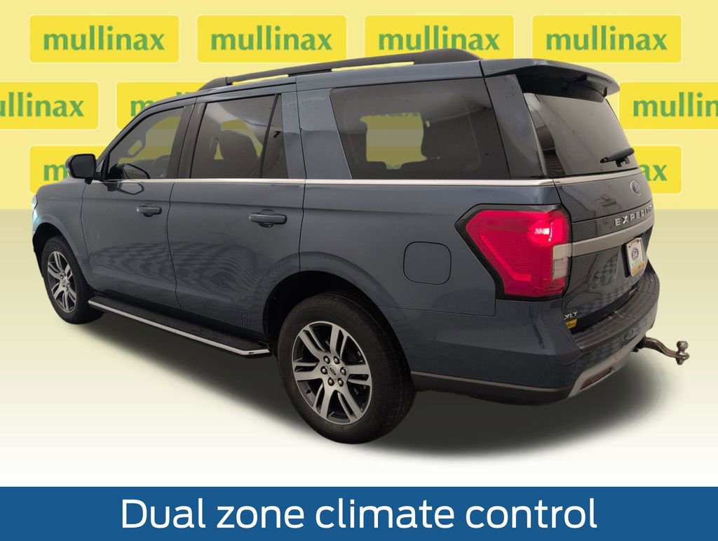 Used 2023 Ford Expedition XLT image 12