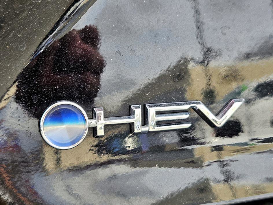 Used 2025 Toyota Camry LE image 14