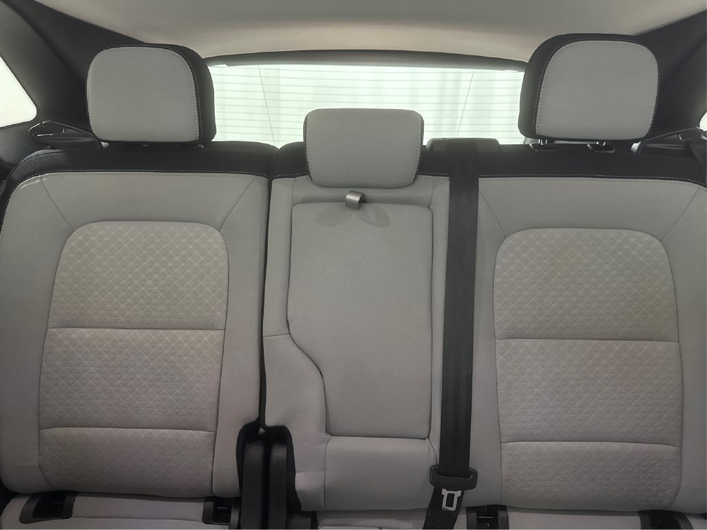 Used 2025 Ford Escape Active AWD/4WD image 34