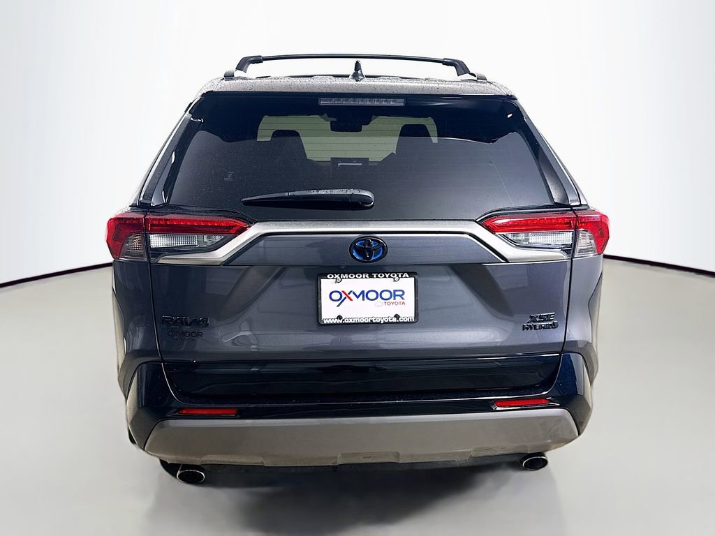 Used 2019 Toyota RAV4 XSE image 6