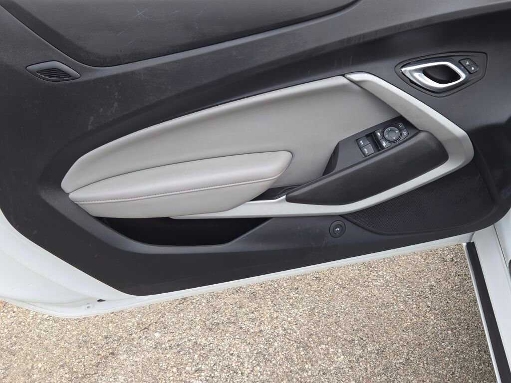 Used 2023 Chevrolet Camaro LT image 15