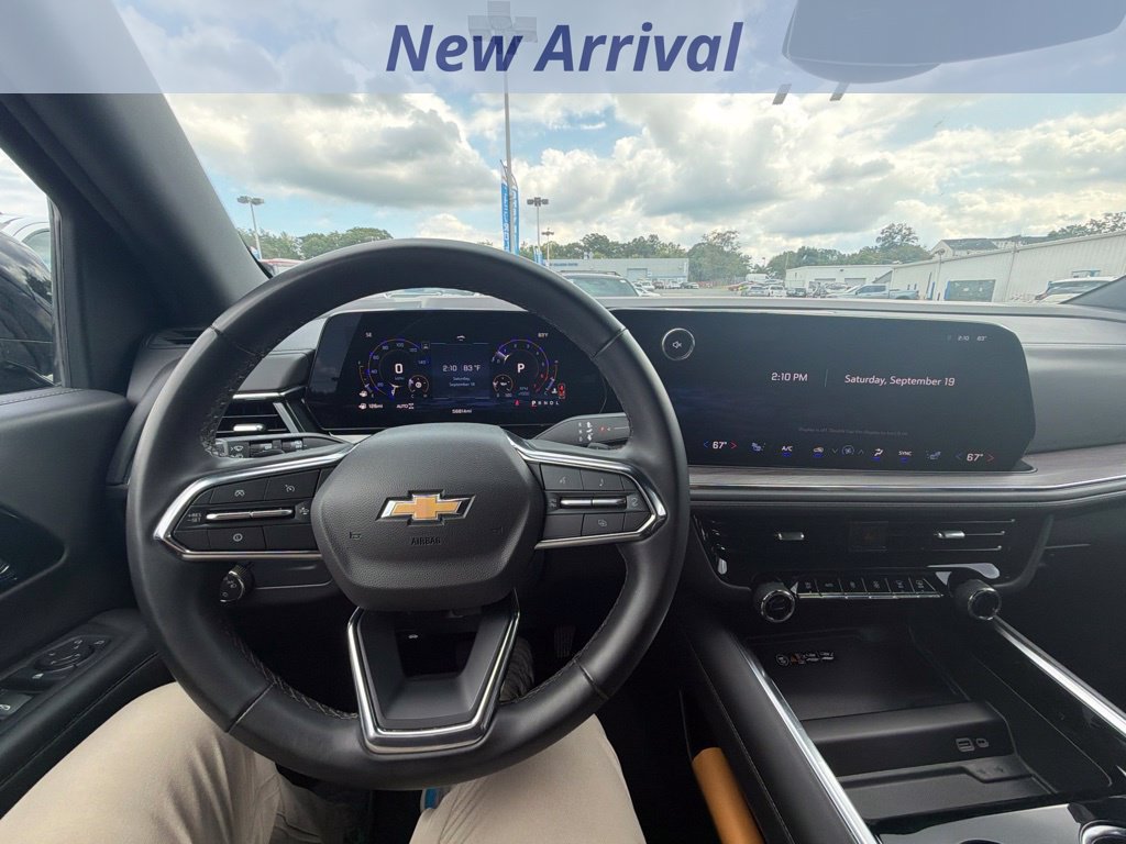 Used 2025 Chevrolet Tahoe LT AWD/4WD image 11