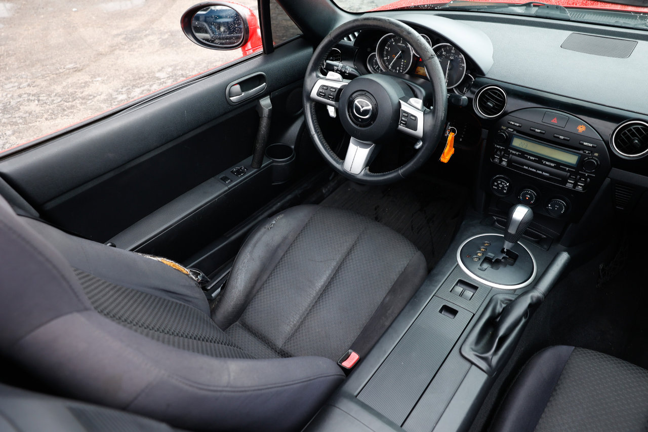 Used 2008 MAZDA MX-5 Miata Touring image 12