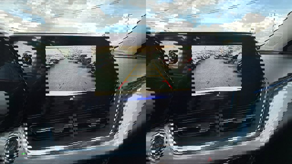 New 2026 Chevrolet Trax LT w/ Driver Confidence Package image 25