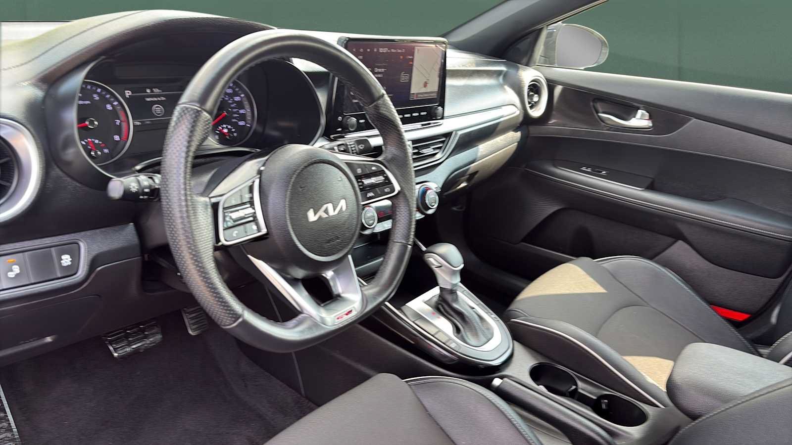 Used 2023 Kia Forte GT-Line FWD image 13