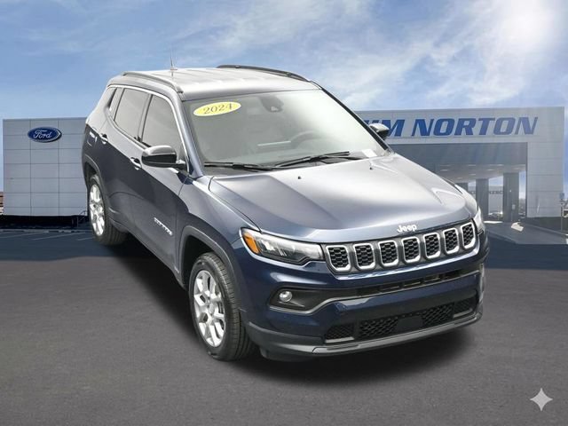 Used 2024 Jeep Compass Latitude AWD/4WD image 61