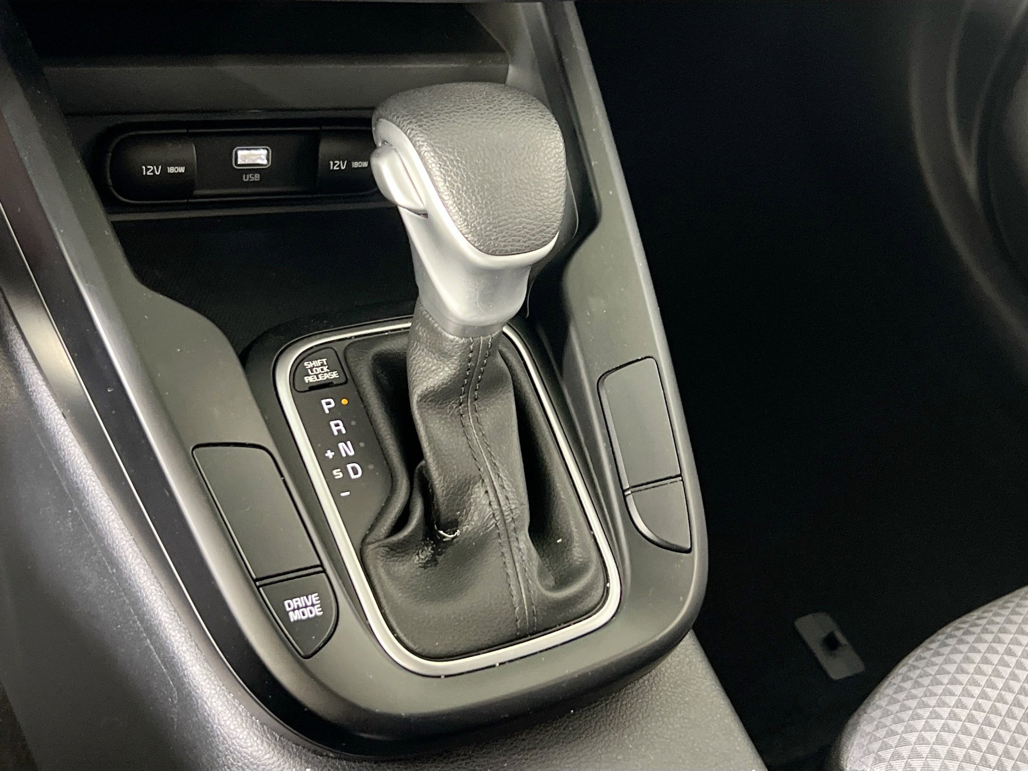 Used 2023 Kia Soul LX image 16