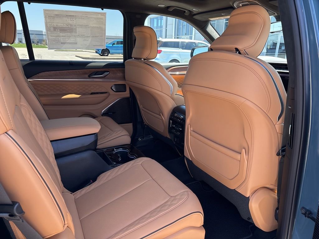New 2026 Jeep Grand Cherokee L Summit image 13