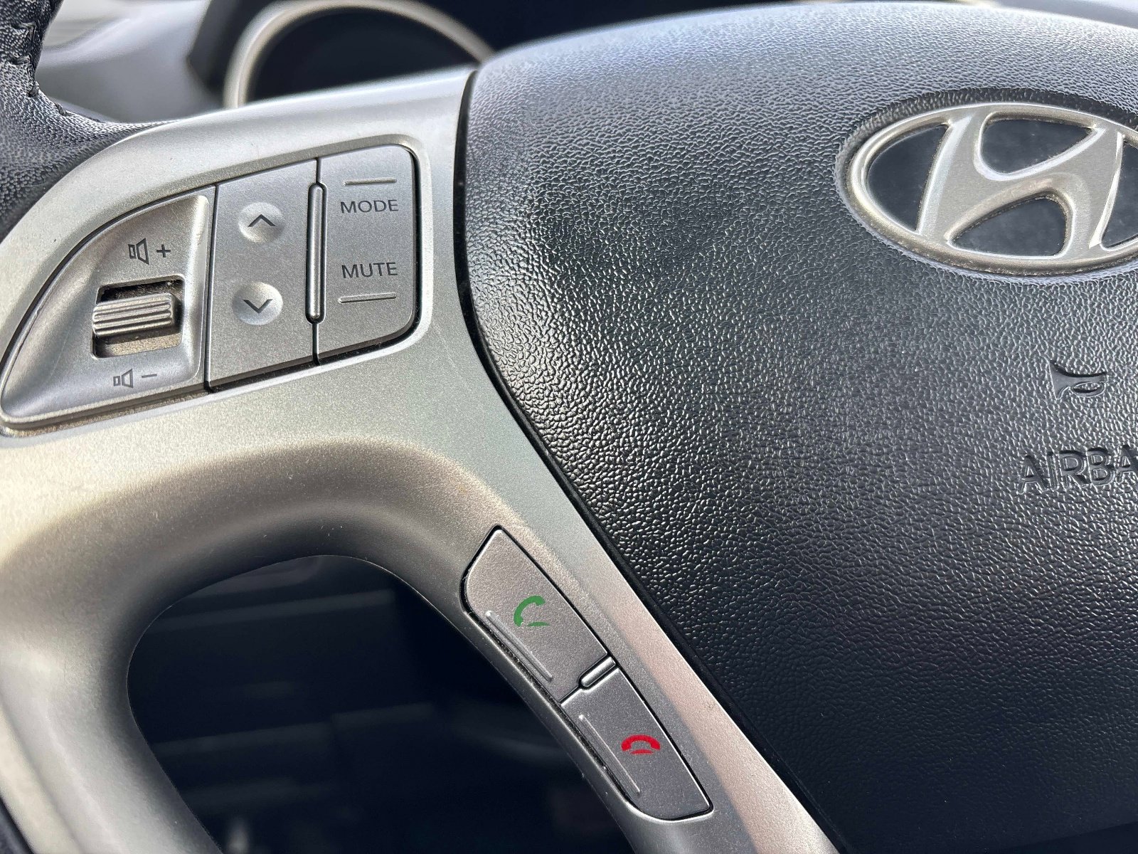 Used 2013 Hyundai Tucson Limited w/ Premium Pkg image 24