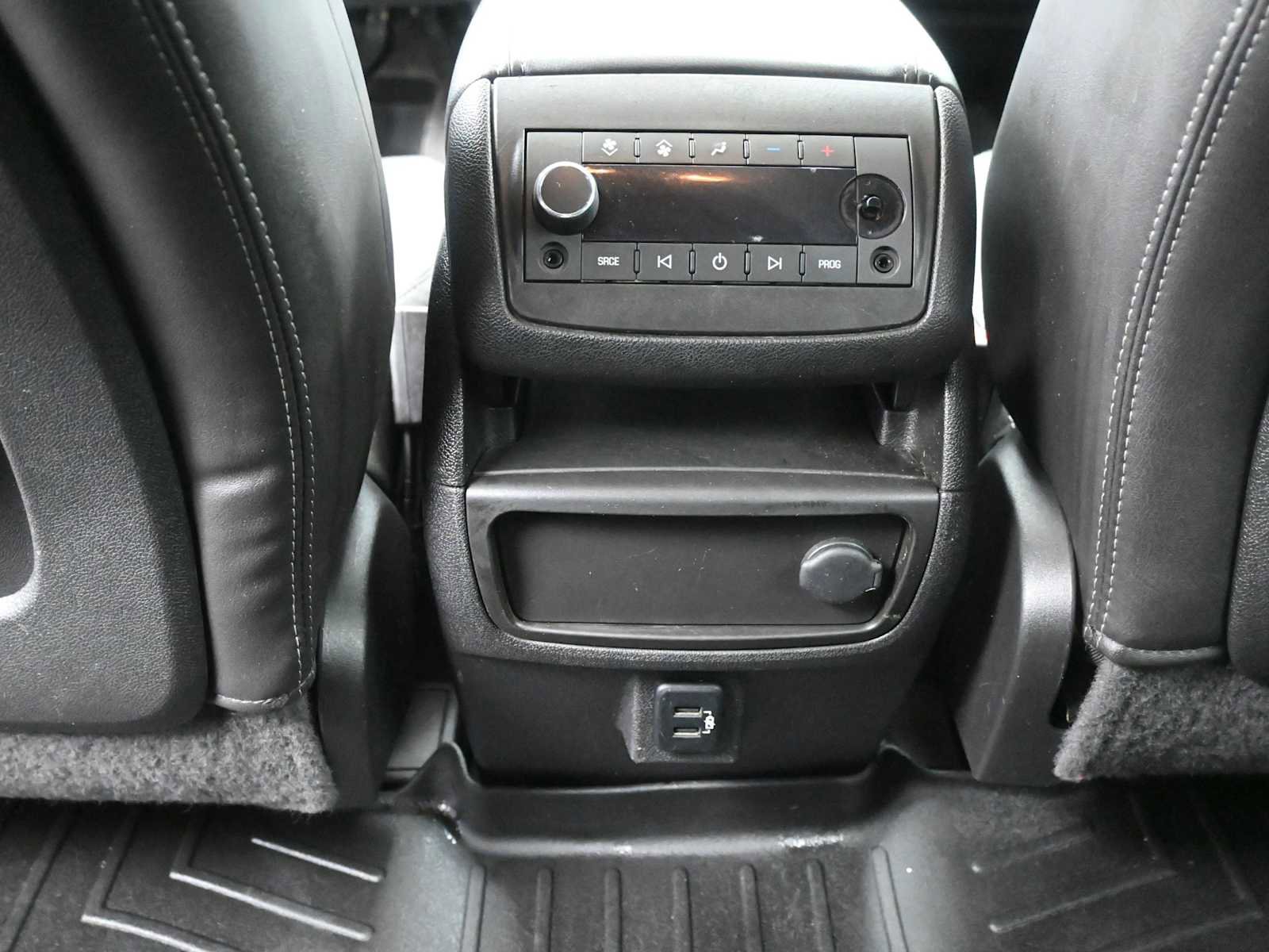 Used 2017 GMC Acadia Limited SLT image 24