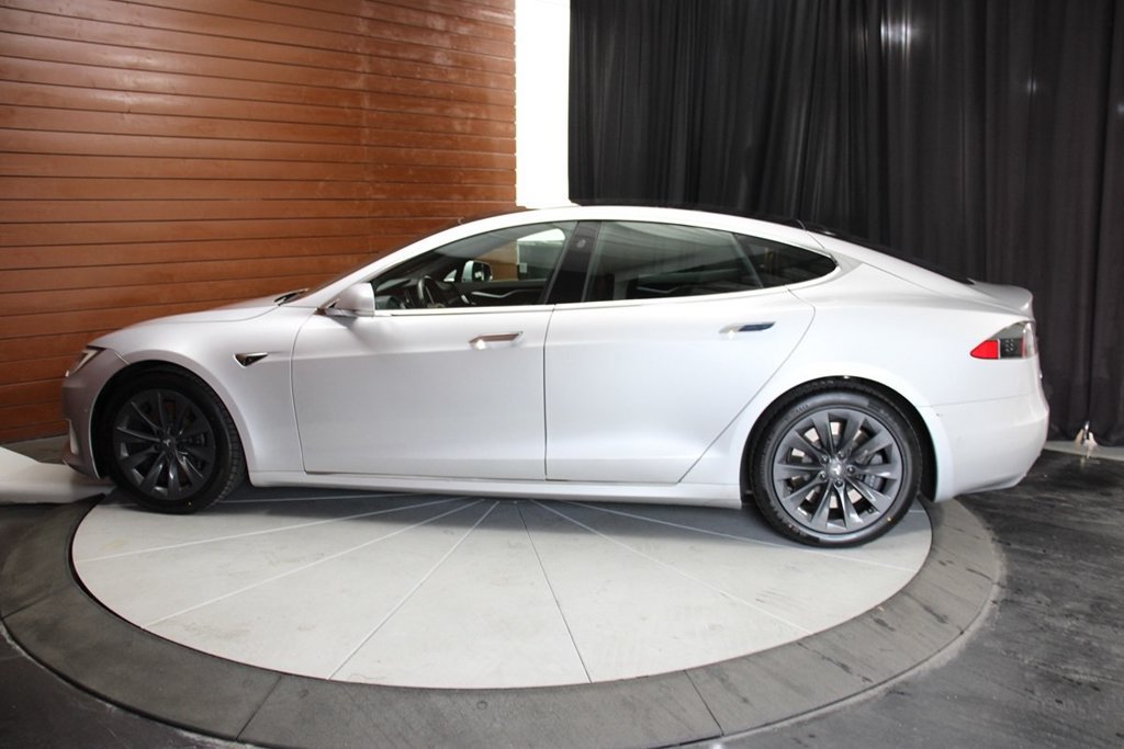 Used 2018 Tesla Model S AWD image 8