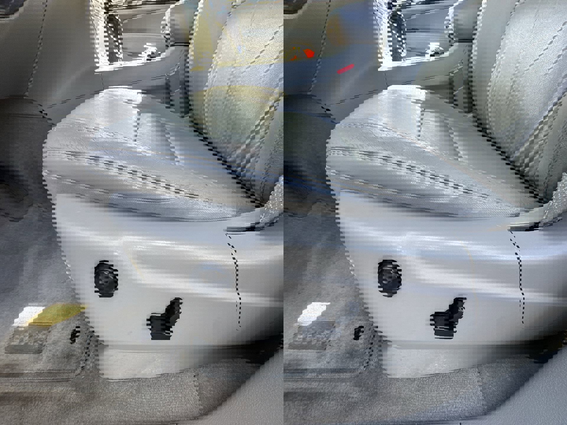 Used 2012 Jeep Grand Cherokee Laredo AWD/4WD image 12