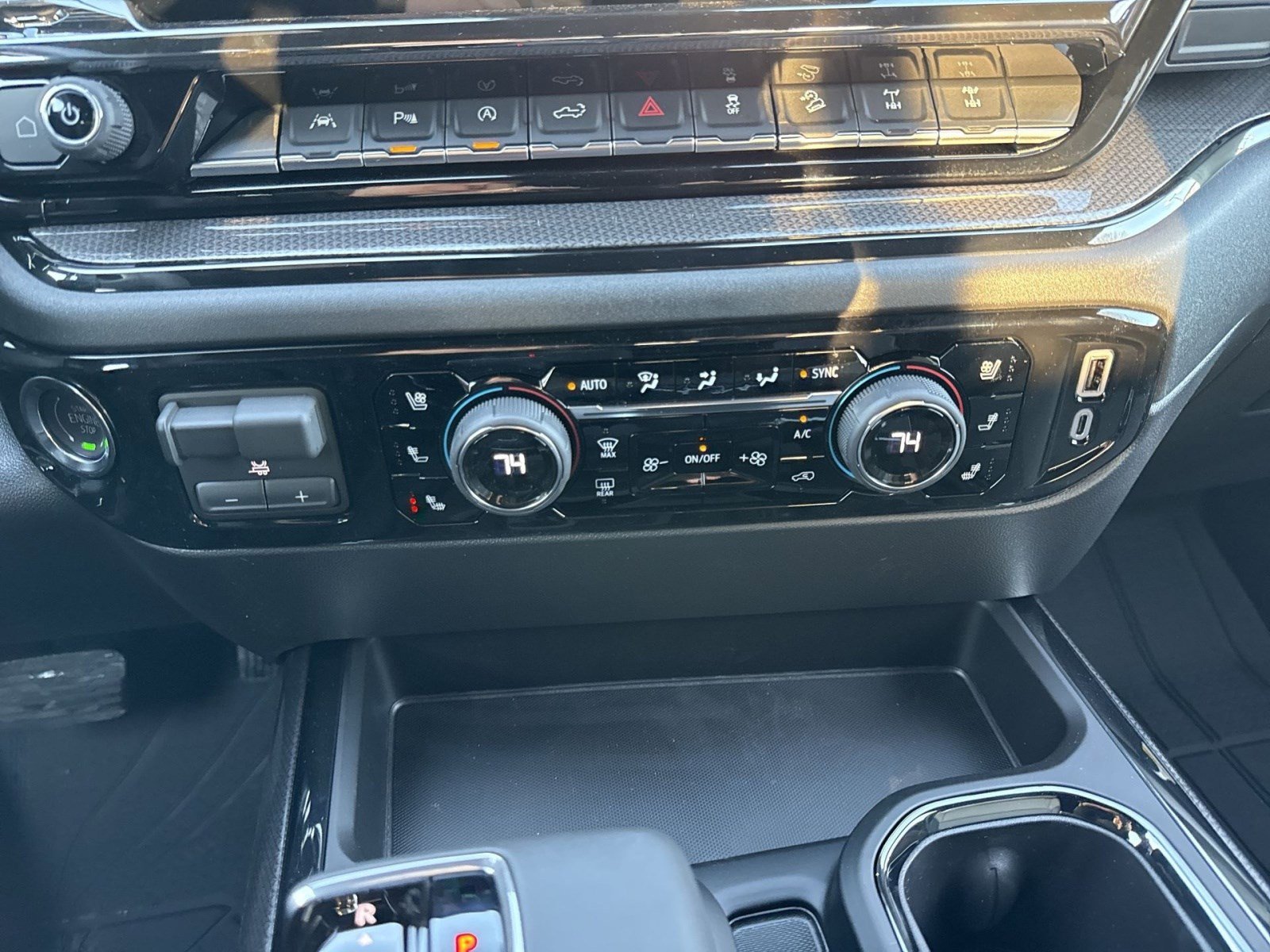 New 2026 Chevrolet Silverado 1500 ZR2 w/ Dark Appearance Package image 18