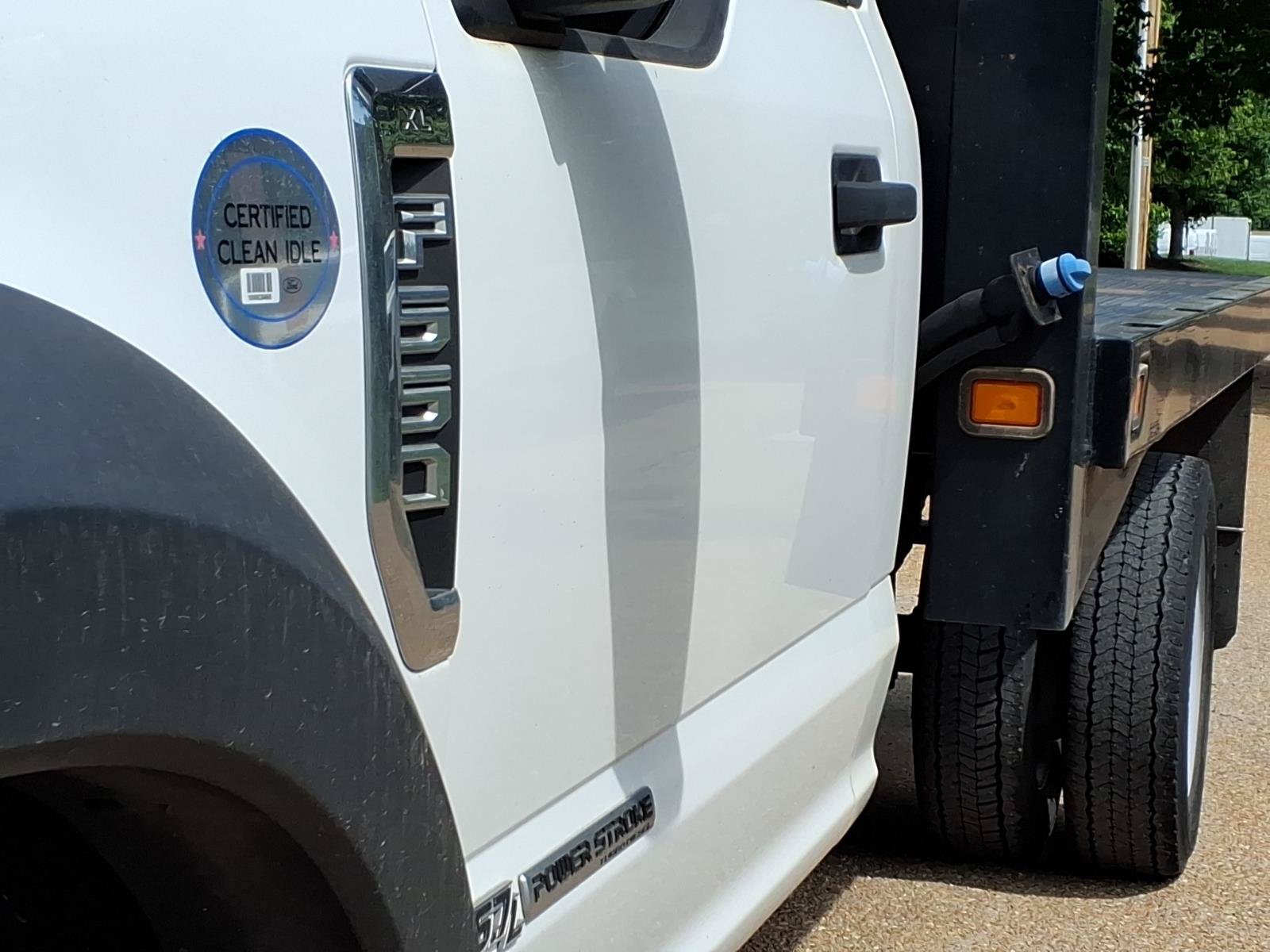 Used 2019 Ford F550 2WD Regular Cab Super Duty image 27