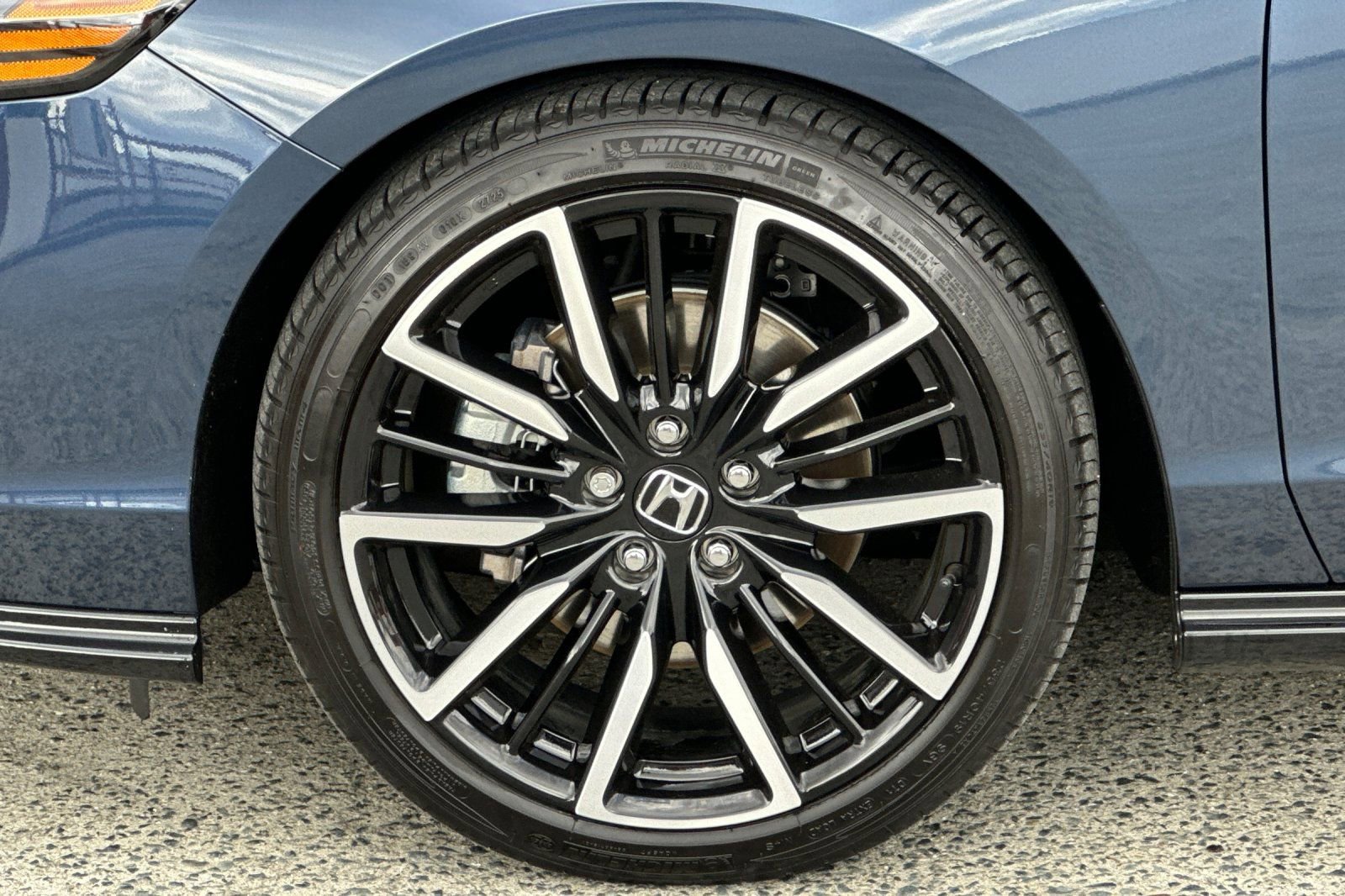 Used 2025 Honda Accord Touring image 35