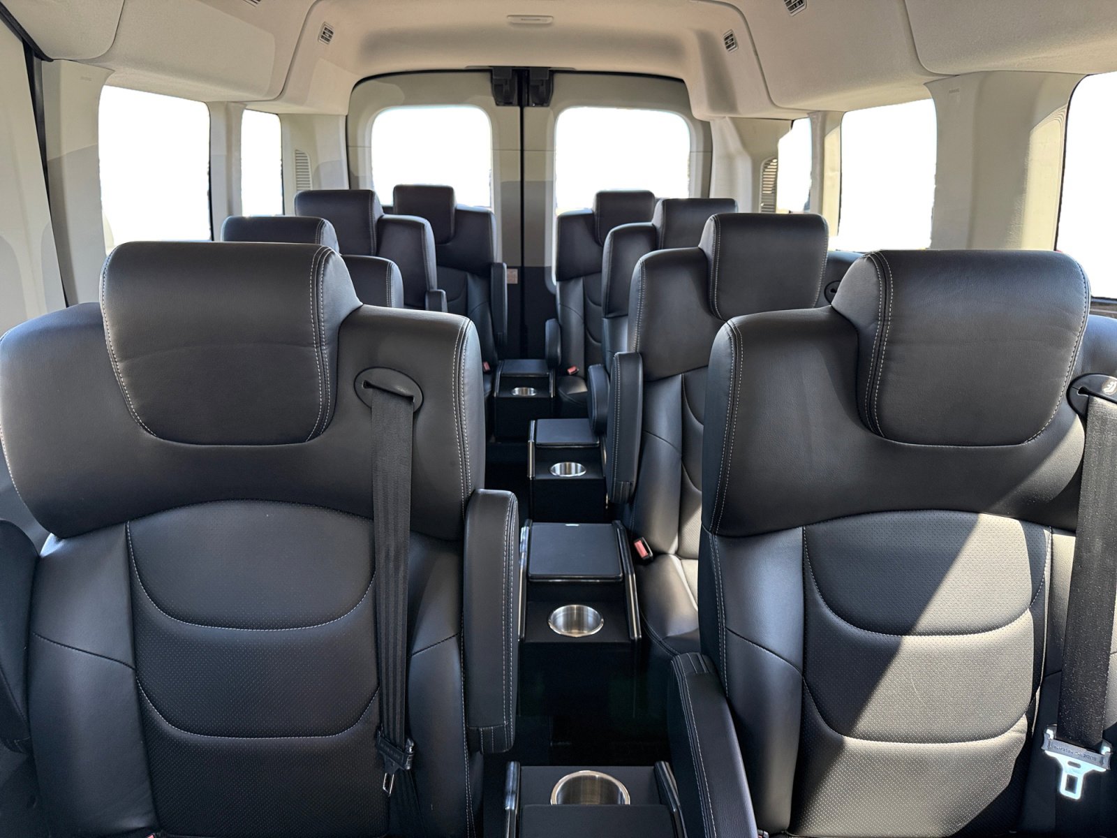 Used 2022 Ford Transit 350 XLT RWD image 16