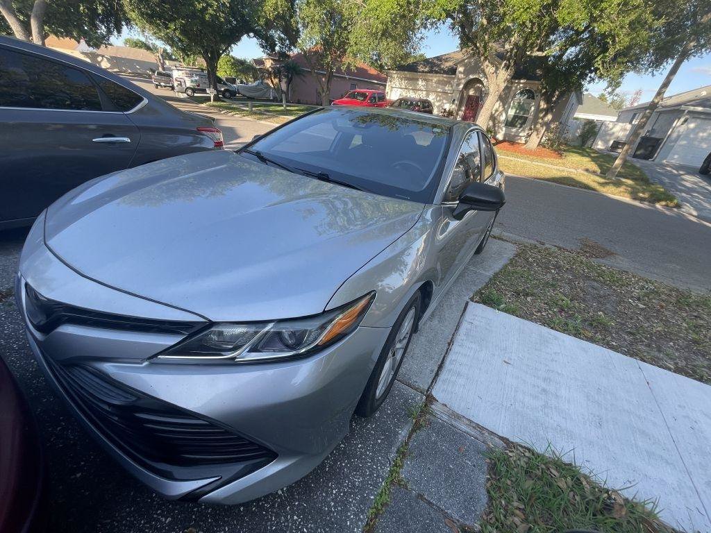 Used 2019 Toyota Camry LE FWD image 1