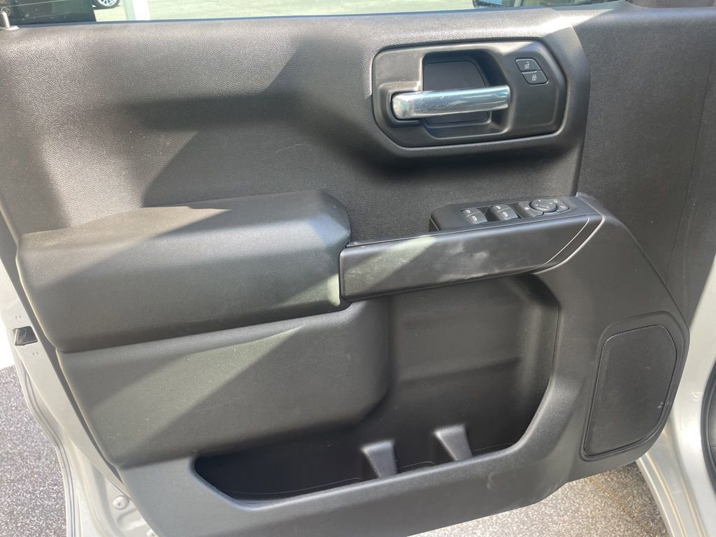 Used 2022 Chevrolet Silverado 1500 Custom image 35