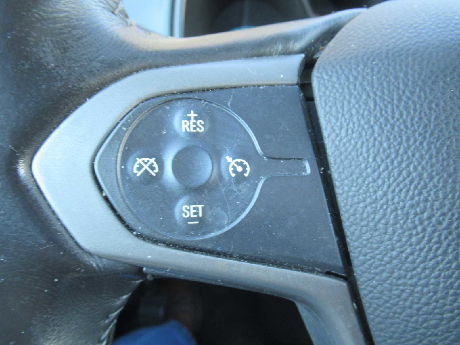 Used 2018 Chevrolet Colorado Z71 image 26