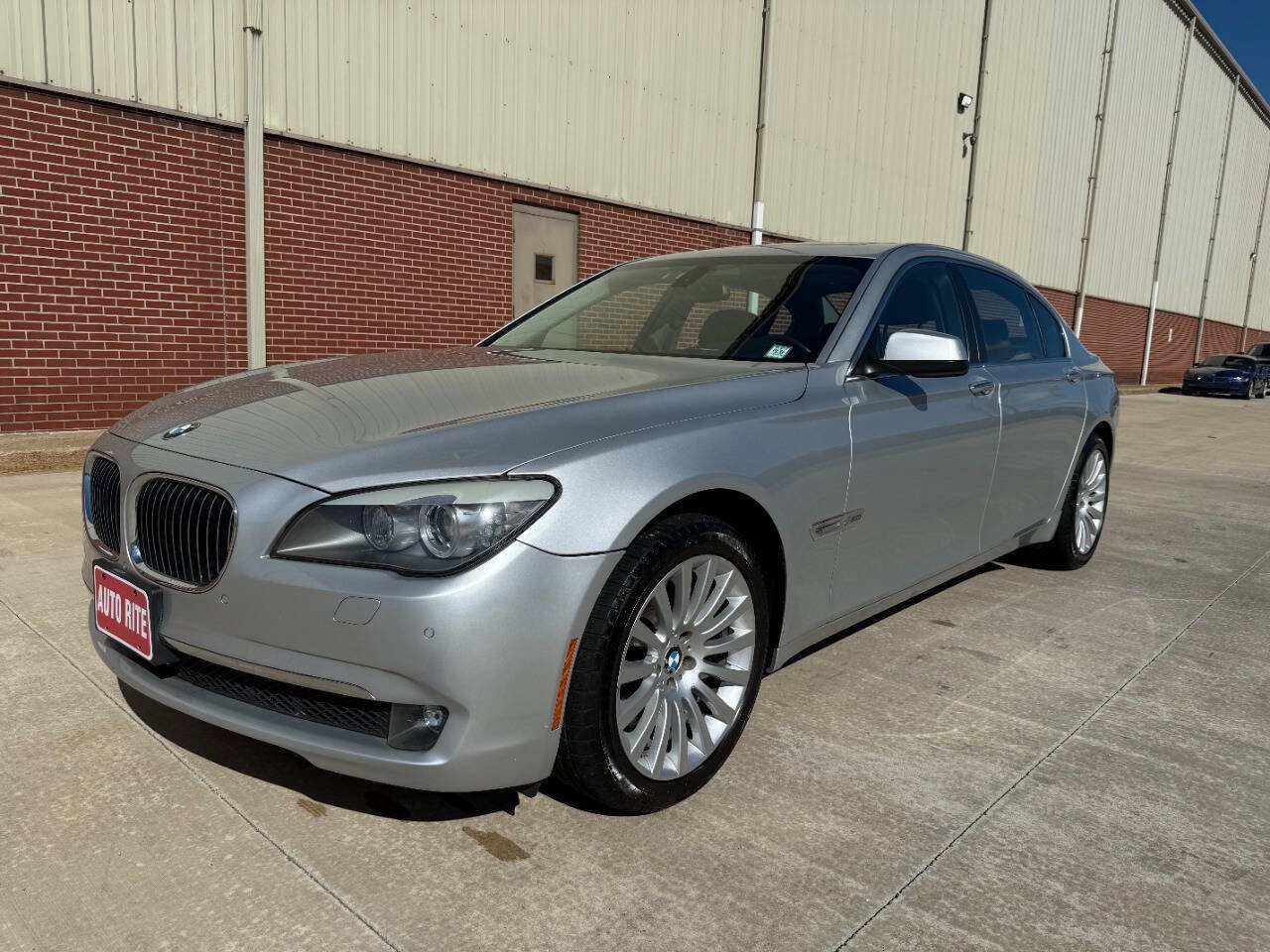 Used 2012 BMW 750Li xDrive LXI image 1