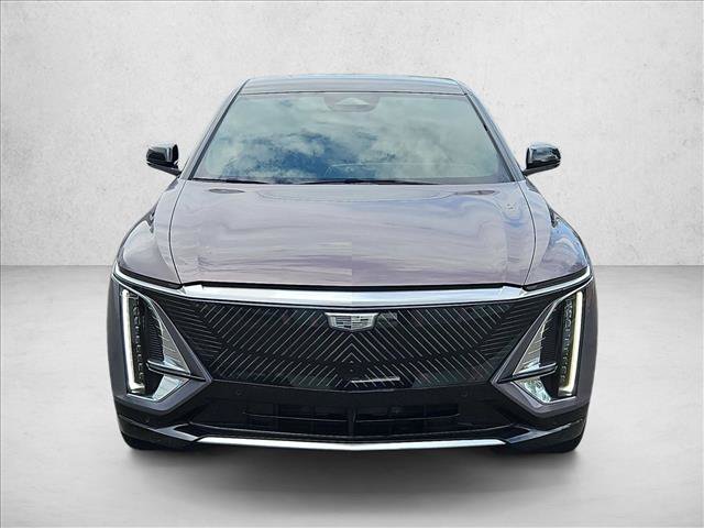Used 2025 Cadillac Lyriq Luxury w/ LPO, Floor Liner Package RWD image 2
