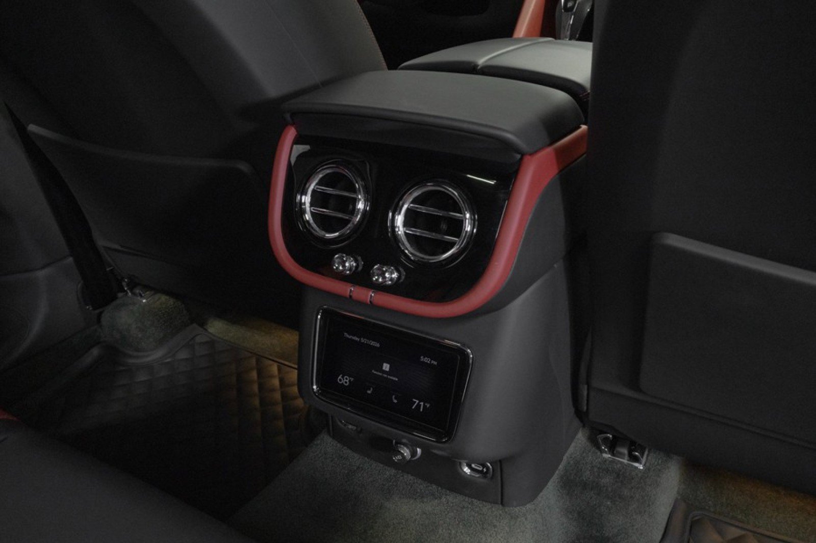 Used 2022 Bentley Bentayga AWD/4WD image 66