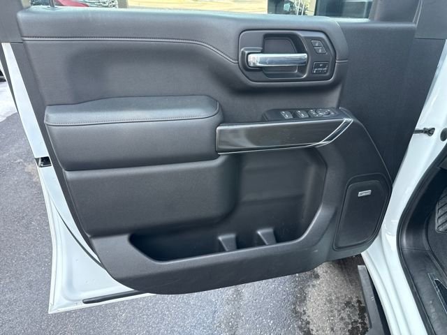 Used 2022 GMC Sierra 2500 AT4 w/ AT4 Preferred Package image 16