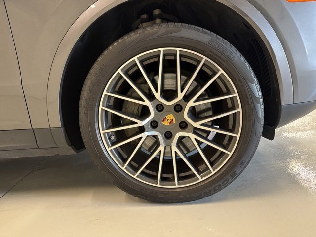 Used 2019 Porsche Cayenne S image 23
