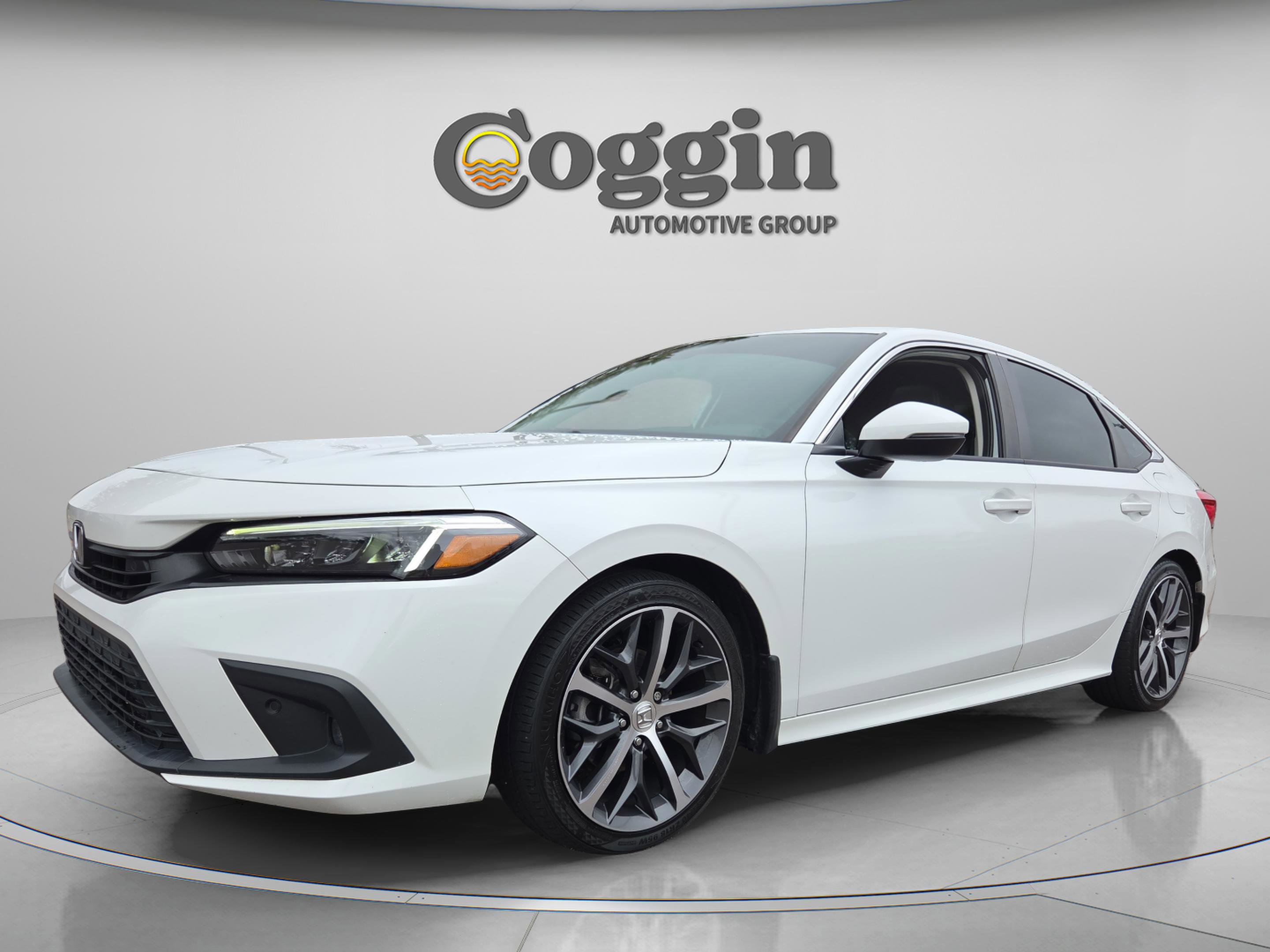 Used 2023 Honda Civic Touring image 1