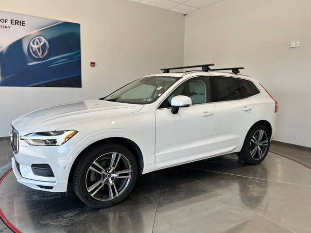Used 2018 Volvo XC60 T6 Momentum w/ Vision Package AWD/4WD image 3