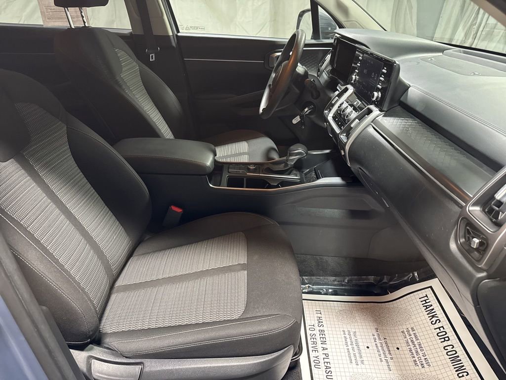 Used 2023 Kia Sorento LX FWD image 10