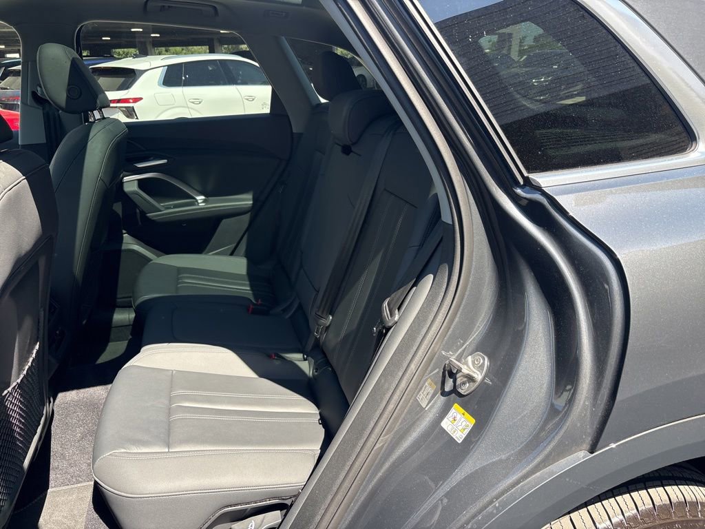 Used 2025 Audi Q5 Premium w/ Convenience Package AWD/4WD image 14