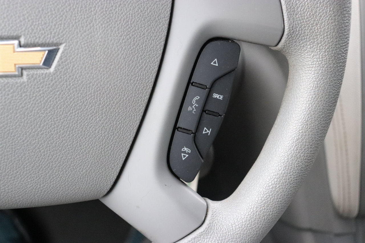 Used 2017 Chevrolet Traverse LS image 32