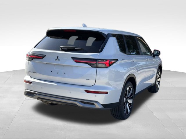New 2026 Mitsubishi Outlander SE FWD image 5