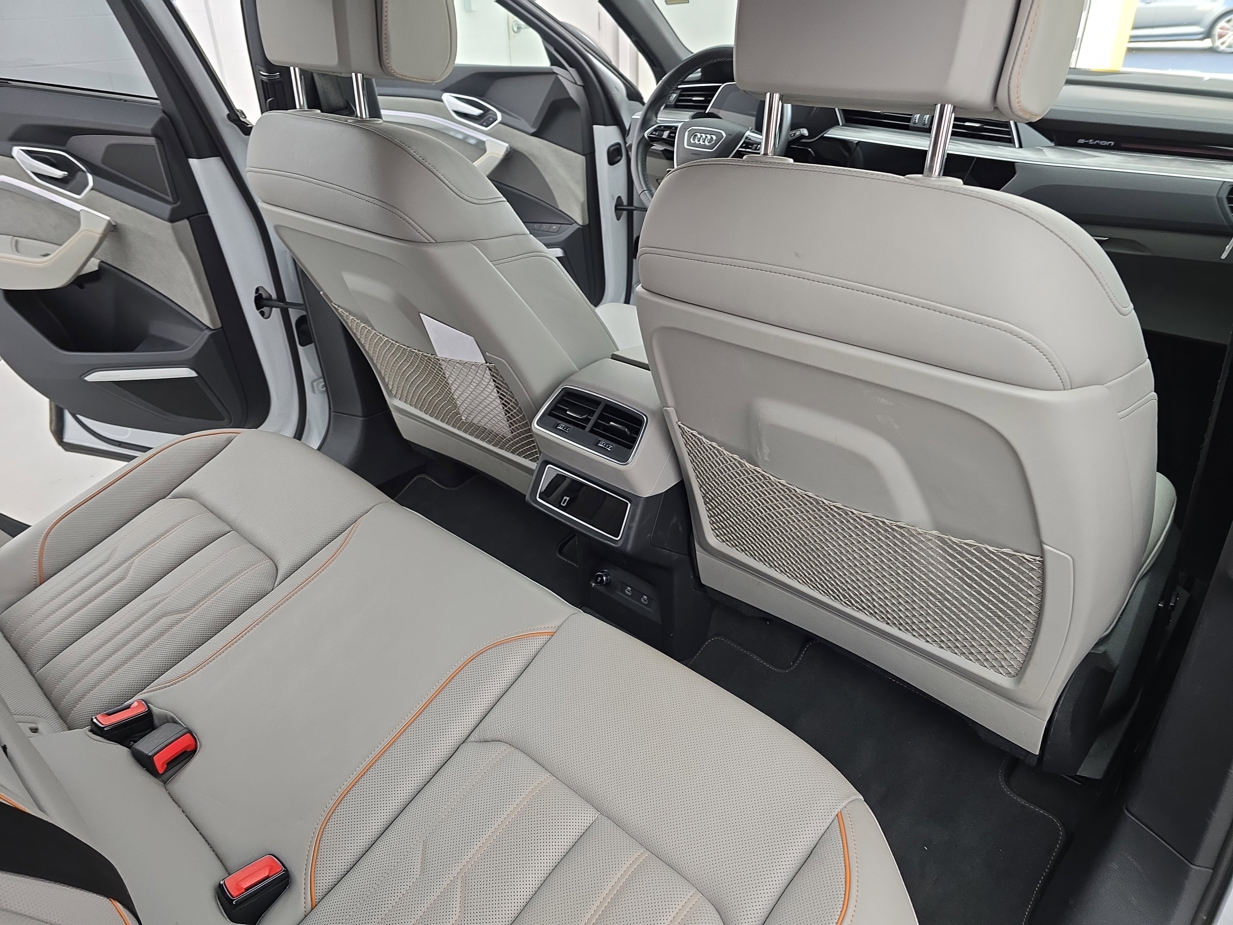 Used 2023 Audi e-tron Chronos w/ Chronos Package image 22