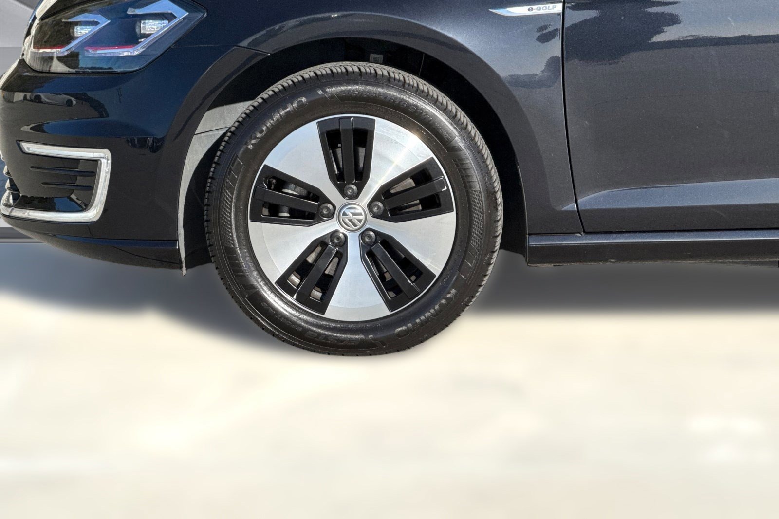 Used 2019 Volkswagen e-Golf SE w/ Driver Assistance Package image 11