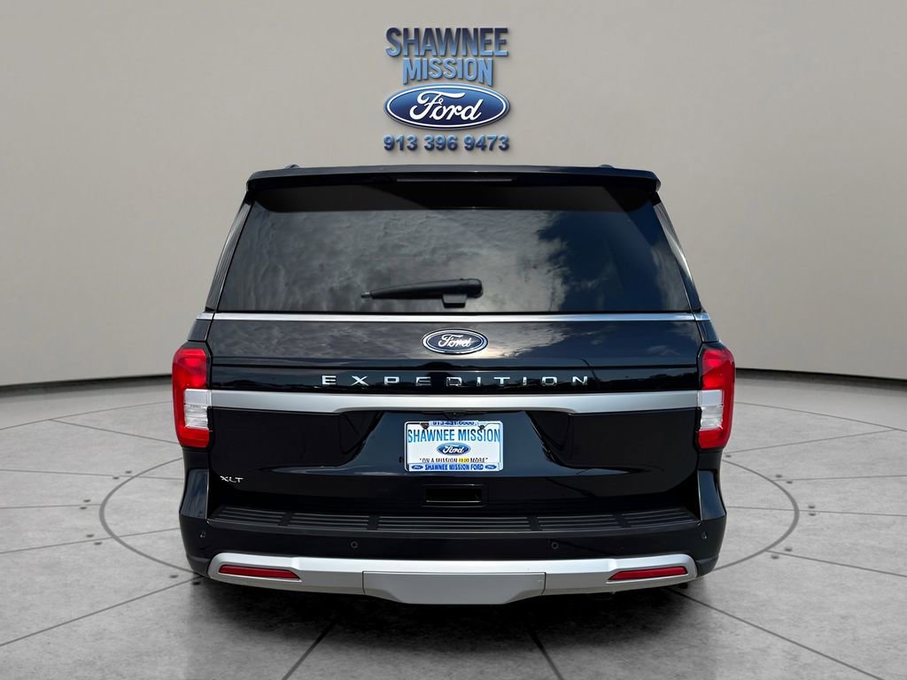 Used 2024 Ford Expedition XLT image 6