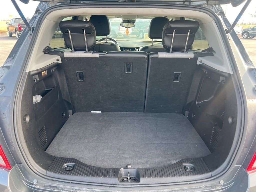 Used 2018 Chevrolet Trax LT w/ Sun & Sound Package image 7