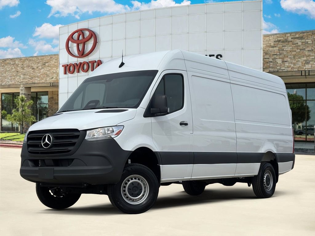 Used 2025 Mercedes-Benz Sprinter 2500 image 1