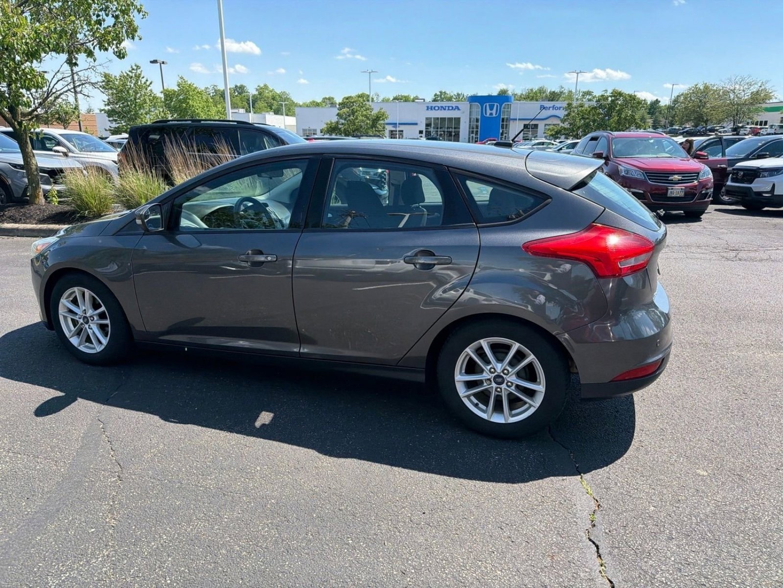 Used 2016 Ford Focus SE w/ Reverse Sensing Package FWD image 9