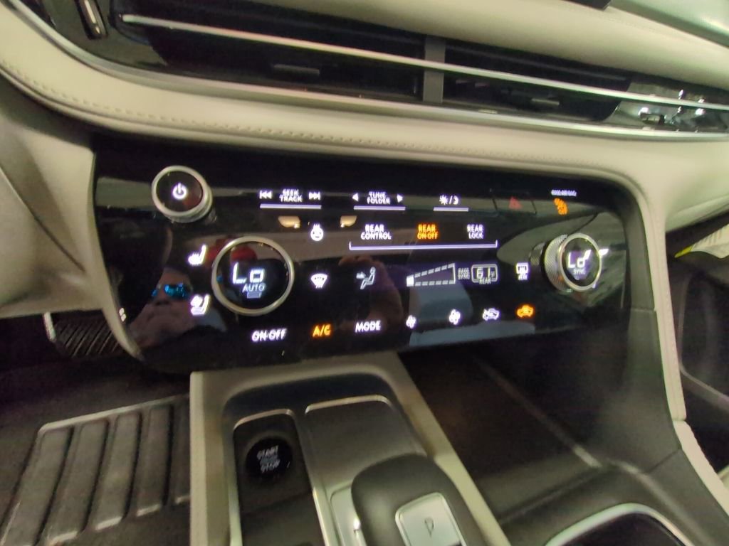 Used 2026 INFINITI QX60 Luxe w/ Cargo Package image 17