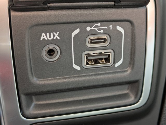 New 2025 Jeep Gladiator Sport image 19