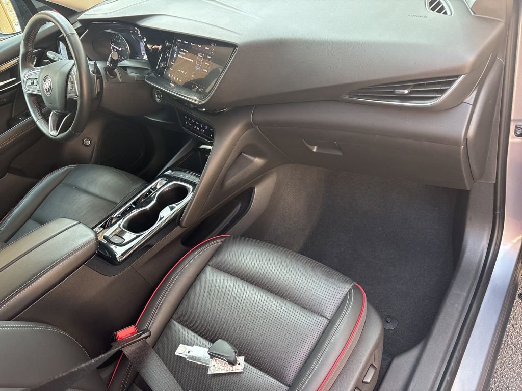 Used 2022 Buick Envision Essence w/ Sport Touring Package FWD image 32