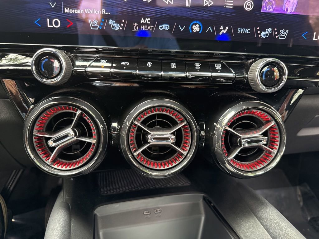 Used 2025 Chevrolet Blazer EV RS RWD image 78