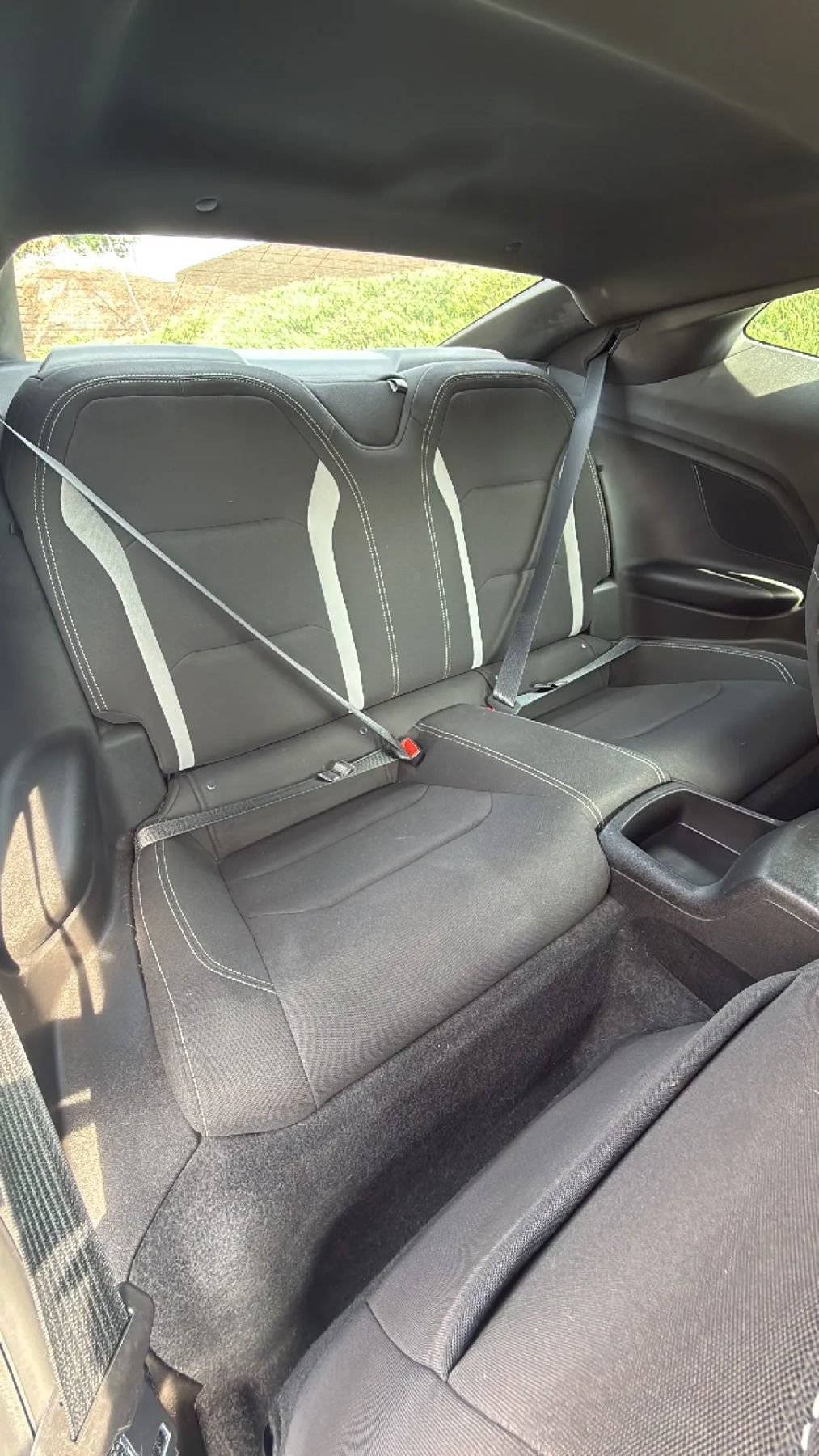 Used 2018 Chevrolet Camaro LT RWD image 25