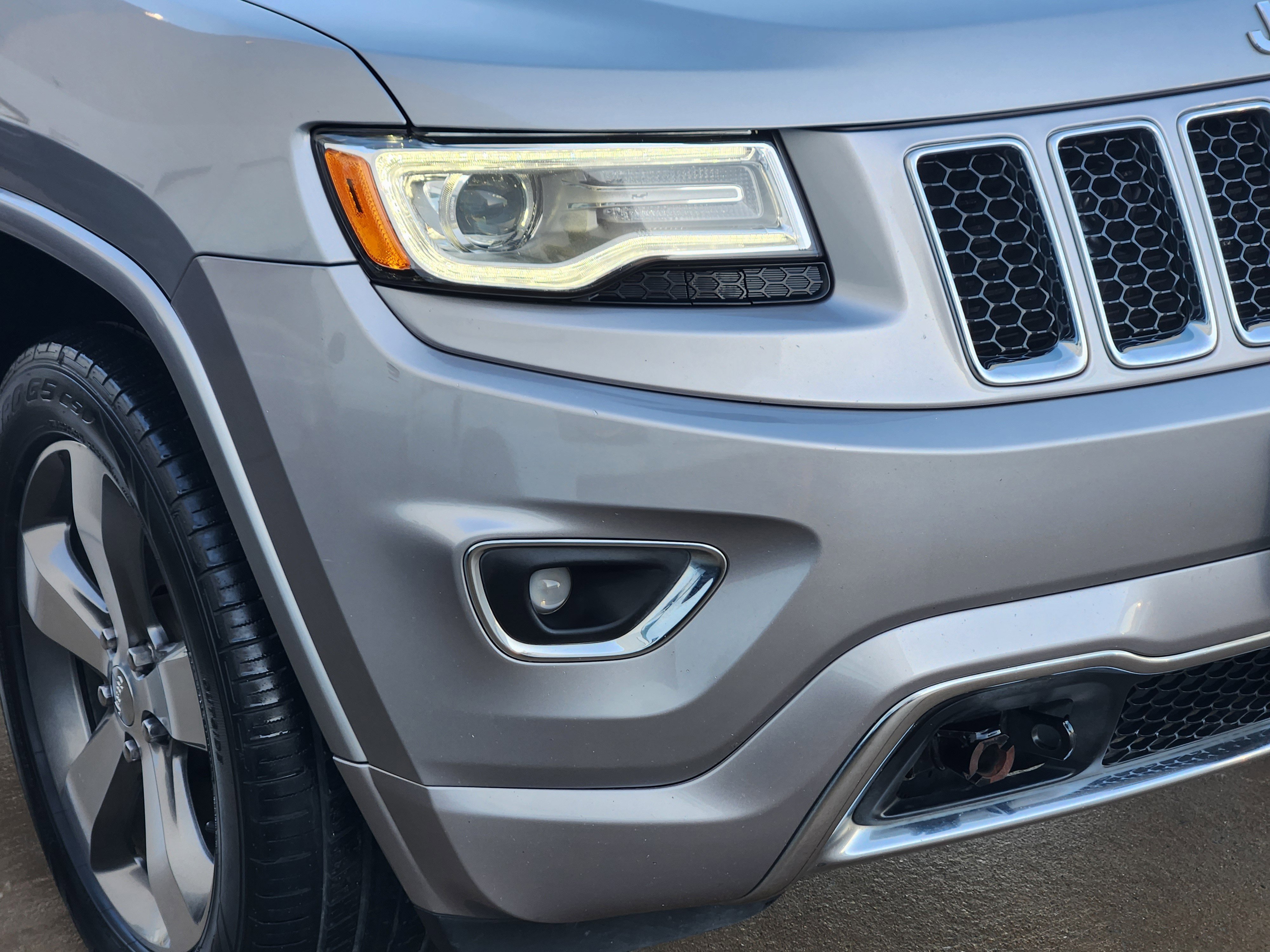 Used 2016 Jeep Grand Cherokee Overland image 7