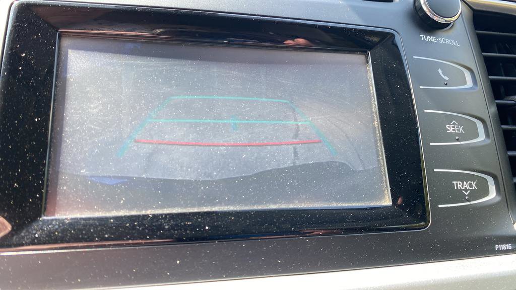 Used 2019 Toyota Highlander LE AWD/4WD image 13