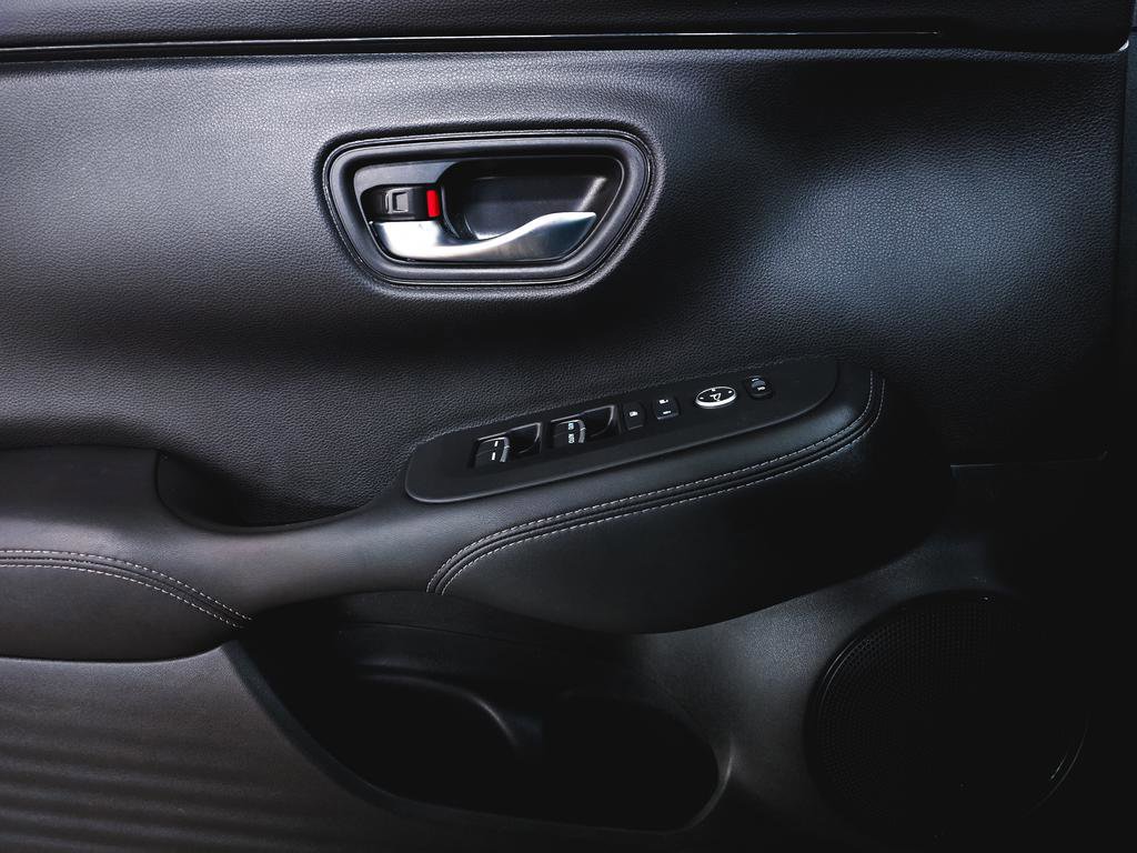 Used 2025 Honda HR-V EX-L image 15