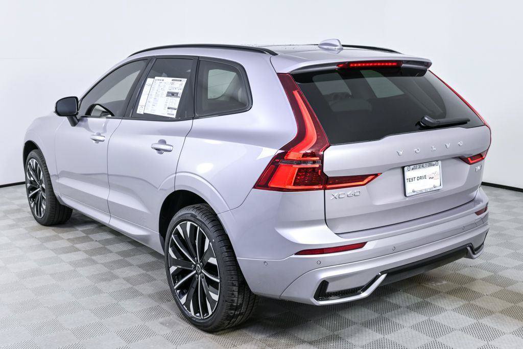 New 2026 Volvo XC60 B5 Ultra w/ Climate Package AWD/4WD image 3